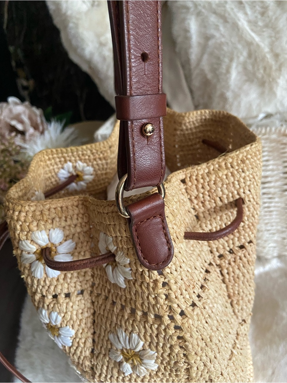 SEZANE Daisy Embroidered Raffia Farrow Bag. ⚜️ - Picture 11 of 15